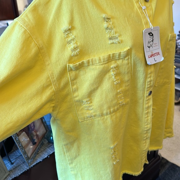 NWT Yellow DistressedJean Jacket with High/Low Length - Picture 5 of 11